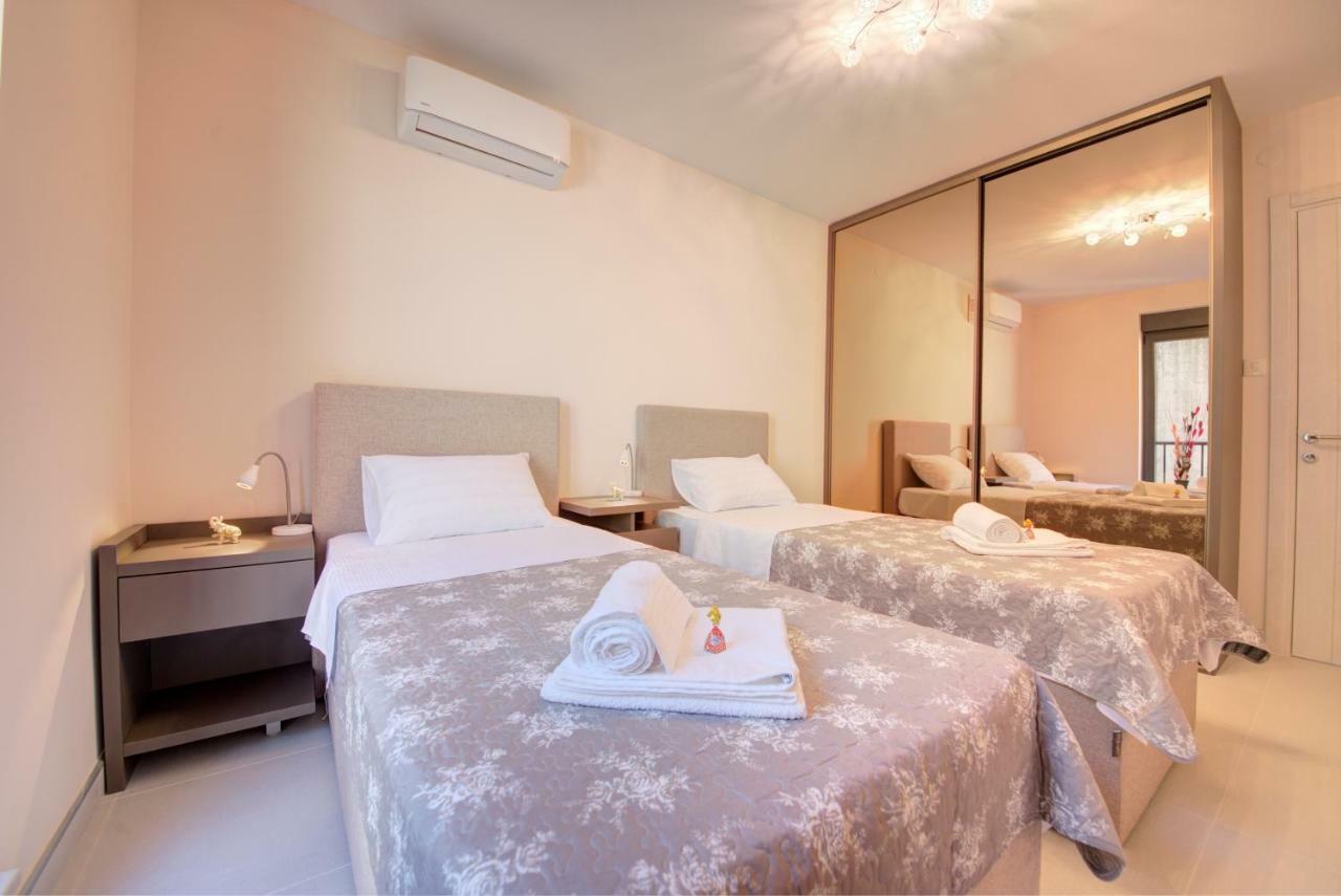 קוטור Bajova Kula Luxury Residences מראה חיצוני תמונה