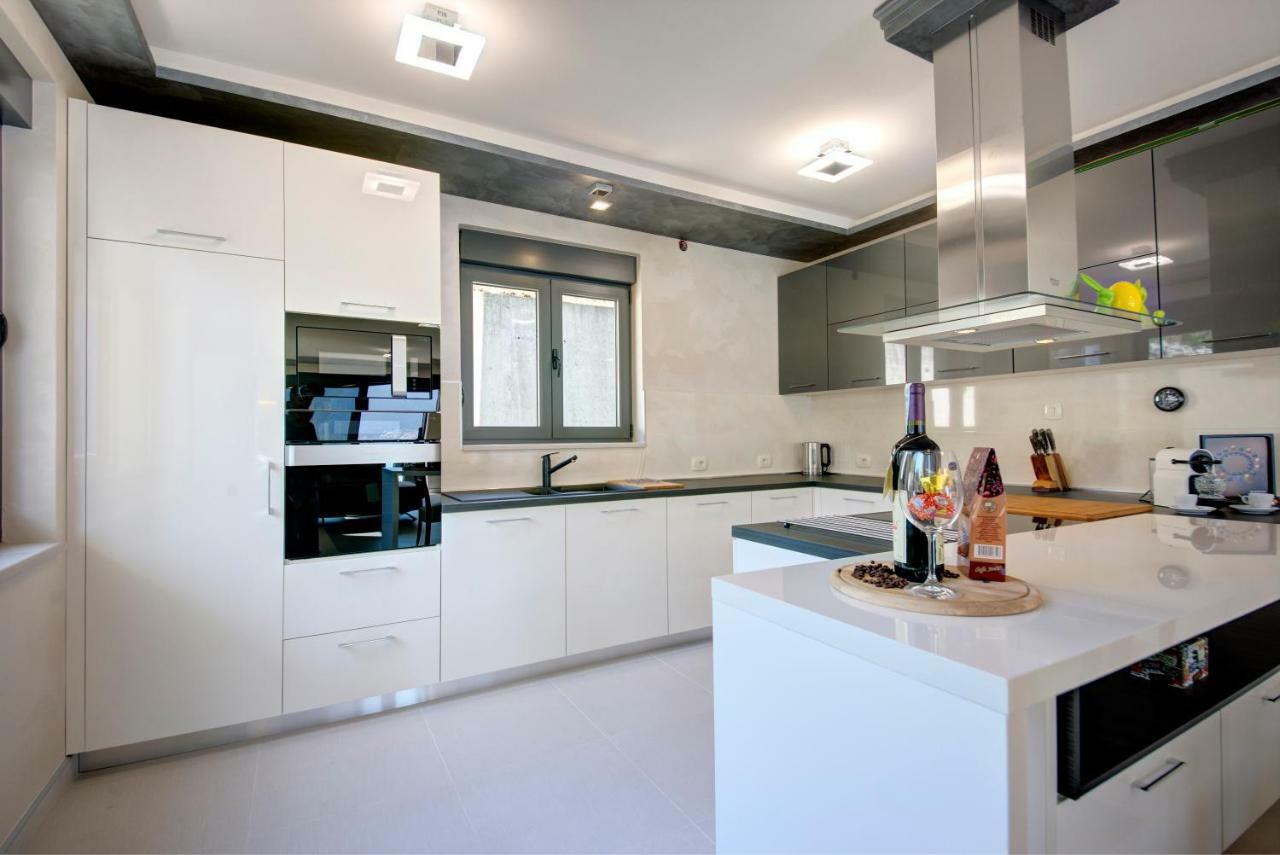 קוטור Bajova Kula Luxury Residences מראה חיצוני תמונה